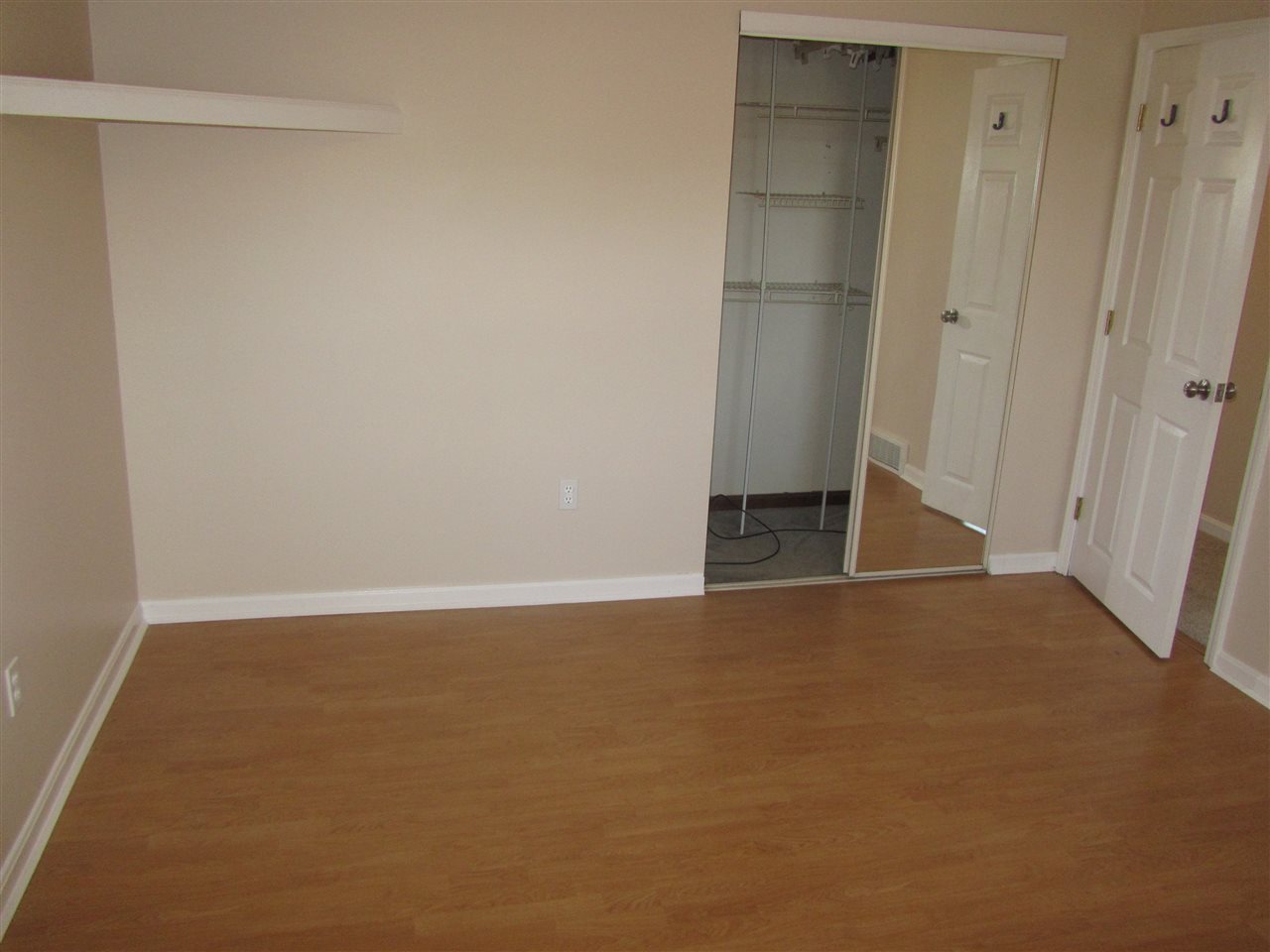 201 Naticook Road Merrimack, NH 03054 - Photo 14 of 33