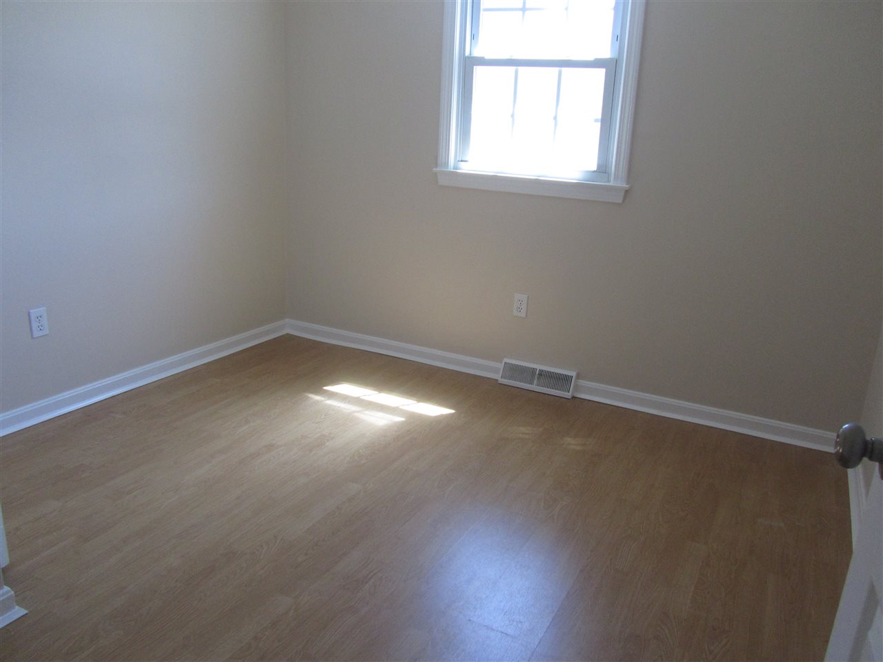201 Naticook Road Merrimack, NH 03054 - Photo 15 of 33