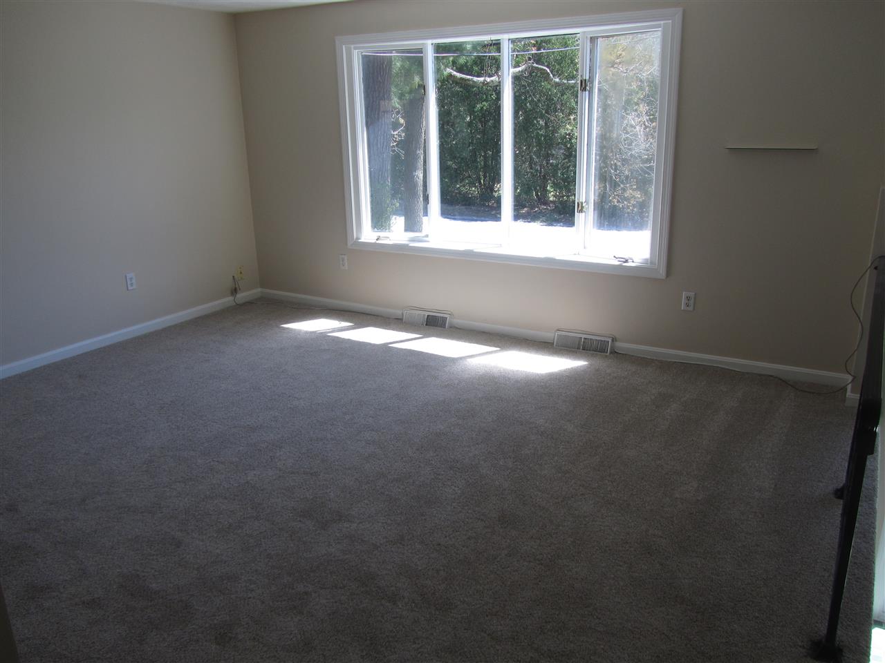 201 Naticook Road Merrimack, NH 03054 - Photo 9 of 33