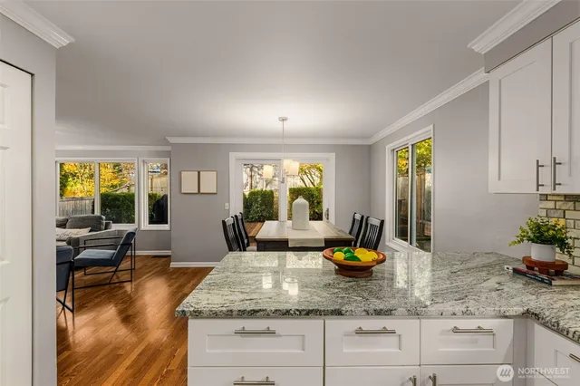 $1,075,000 | 24230 Southeast 44th Street, Sammamish, WA 98029