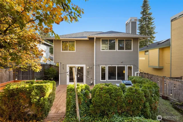 $1,075,000 | 24230 Southeast 44th Street, Sammamish, WA 98029