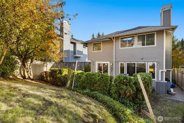 $1,075,000 | 24230 Southeast 44th Street, Sammamish, WA 98029