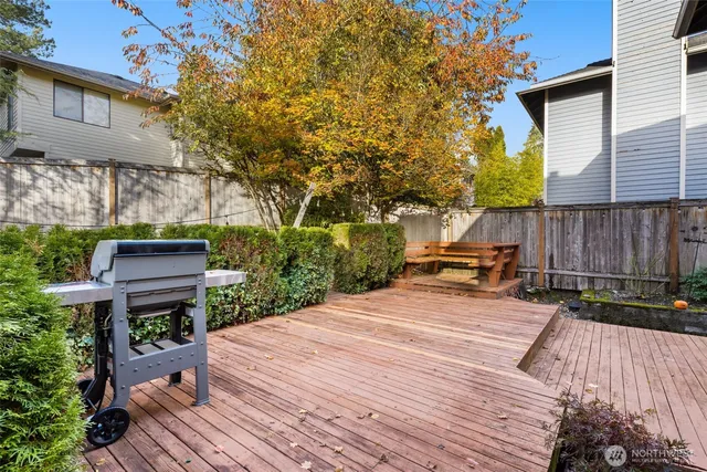 $1,075,000 | 24230 Southeast 44th Street, Sammamish, WA 98029