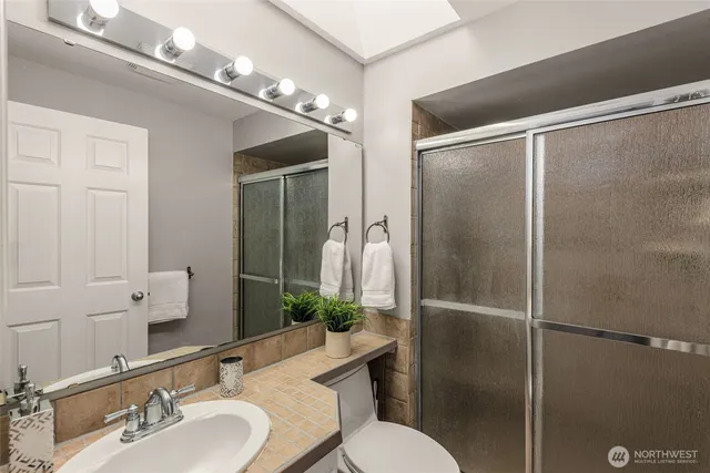 $1,075,000 | 24230 Southeast 44th Street, Sammamish, WA 98029