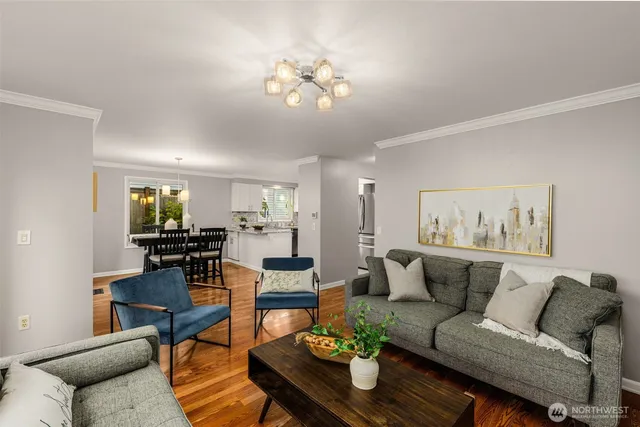 $1,075,000 | 24230 Southeast 44th Street, Sammamish, WA 98029