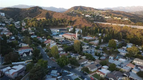 $1,399,000 | 1717 East Chevy Chase Drive, Glendale, CA 91206