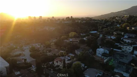 $1,399,000 | 1717 East Chevy Chase Drive, Glendale, CA 91206