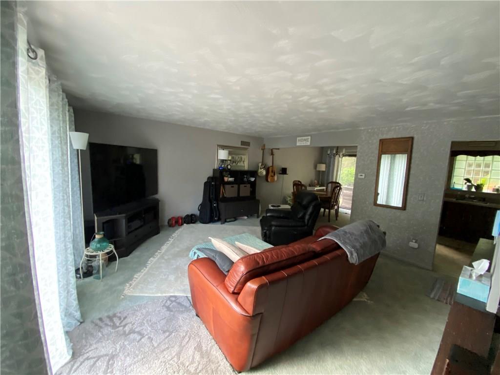 97 Locust Ridge Drive Pittsburgh, PA 15209 - Photo 5 of 16 Gallery Image 5