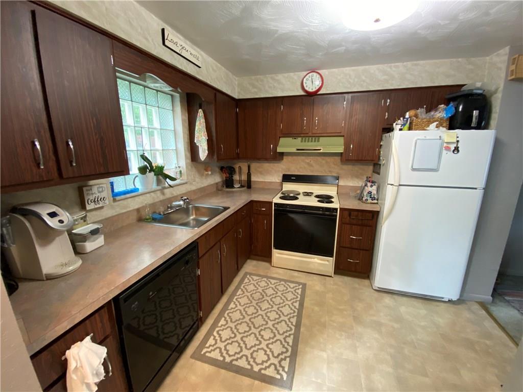 97 Locust Ridge Drive Pittsburgh, PA 15209 - Photo 8 of 16 Gallery Image 8