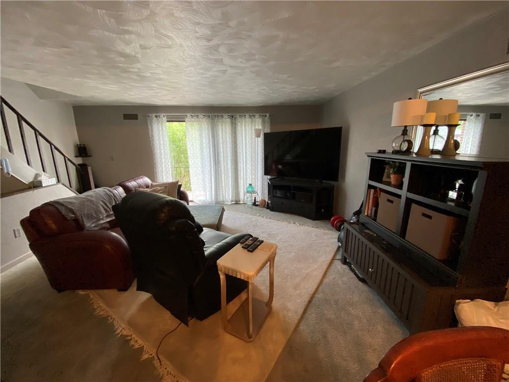 97 Locust Ridge Drive Pittsburgh, PA 15209 - Photo 9 of 16 Gallery Image 9
