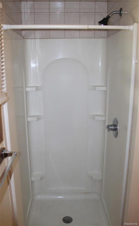 5070 Branch Road Flint, MI 48506 - Photo 9 of 47 Gallery Image 9