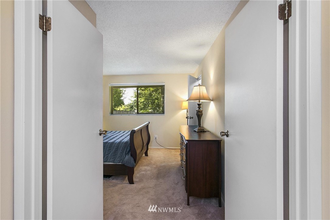 17322 24th Avenue Southeast Bothell, WA 98012 - Photo 15 of 24 a view of living room