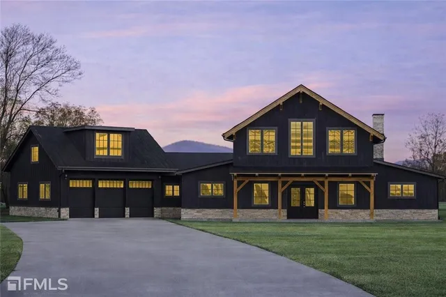 $989,000 | 5711 Cleveland Highway, Clermont, GA 30527