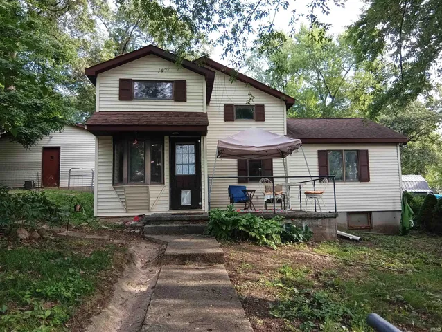 $179,900 | 5323 West Diamond Lake Road, Wawaka, IN 46794