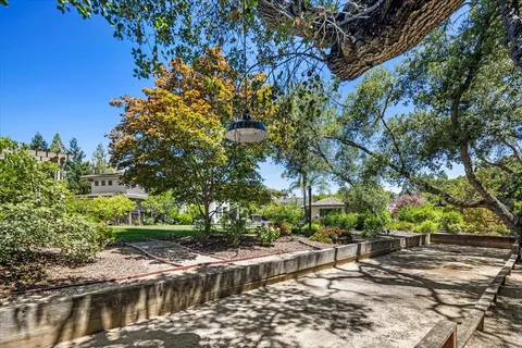 $10,949,888 | 20040 Spaich Court, Saratoga, CA 95070