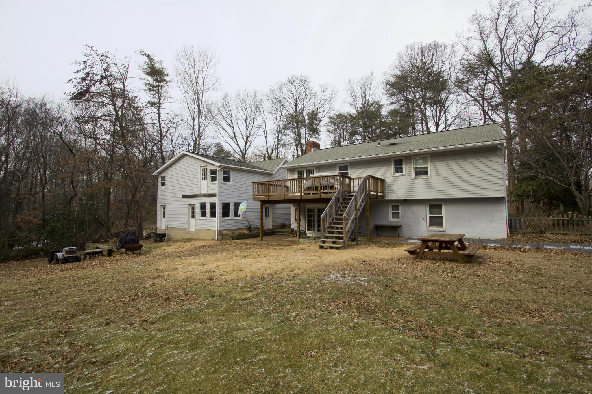 653 Shore Acres Road Arnold, MD 21012 - Photo 26 of 30 Exterior (Rear)