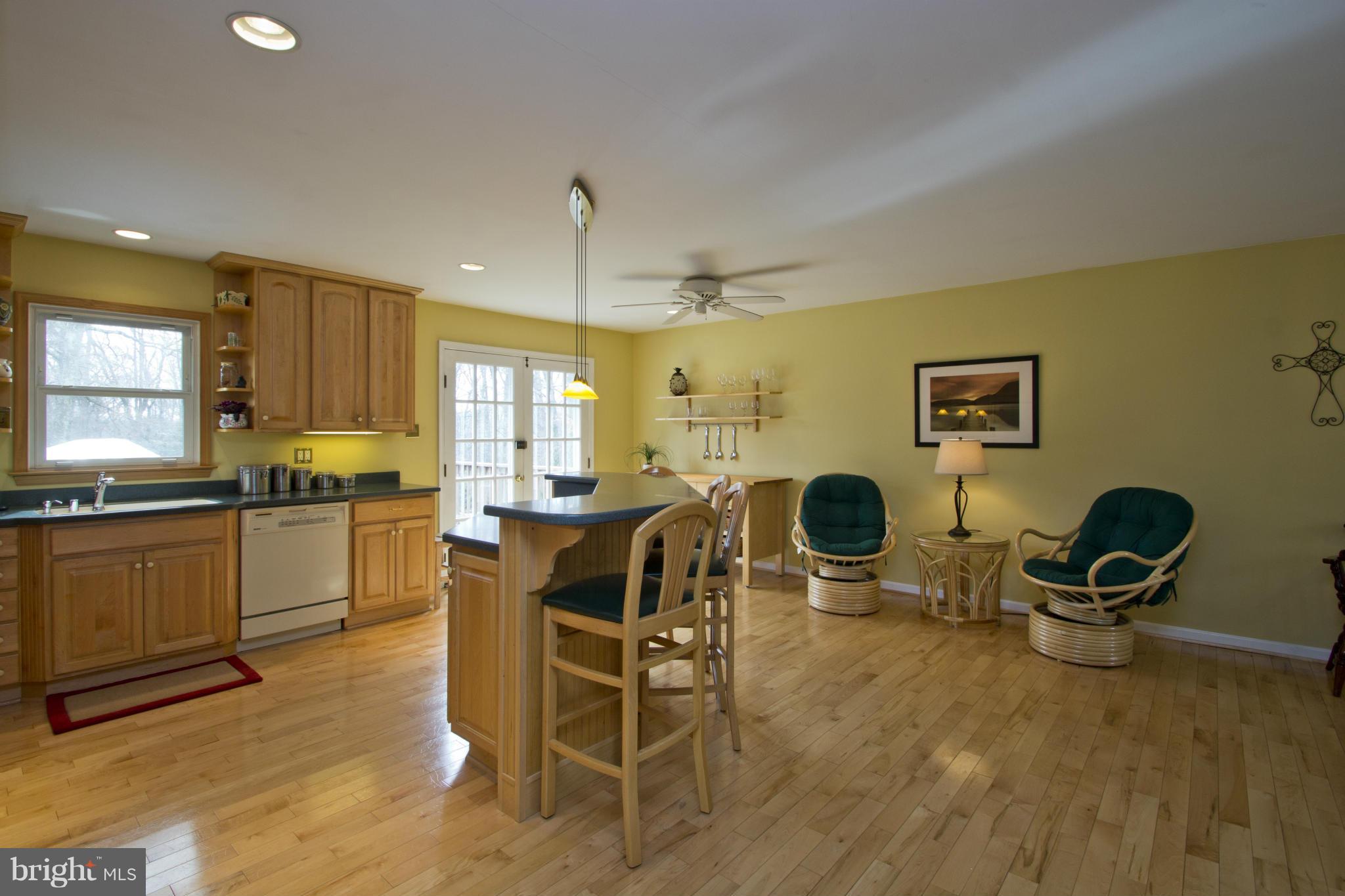 653 Shore Acres Road Arnold, MD 21012 - Photo 6 of 30 Kitchen