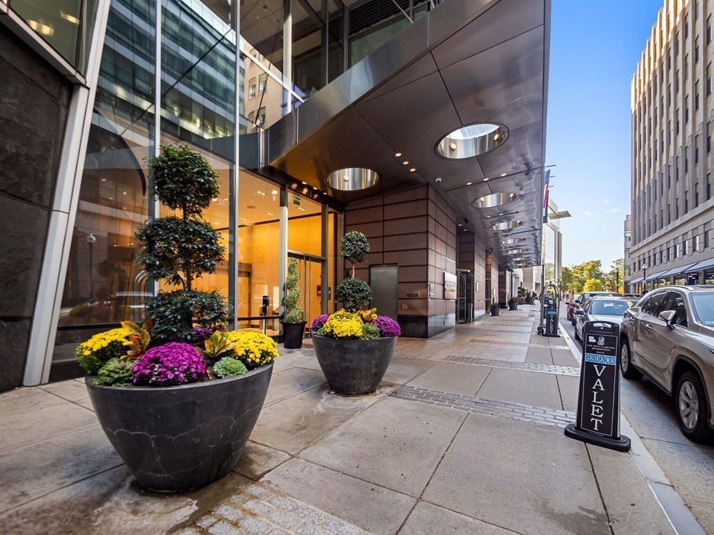 2 Avery Street, Unit 22G Boston, MA 02111 - Photo 26 of 28