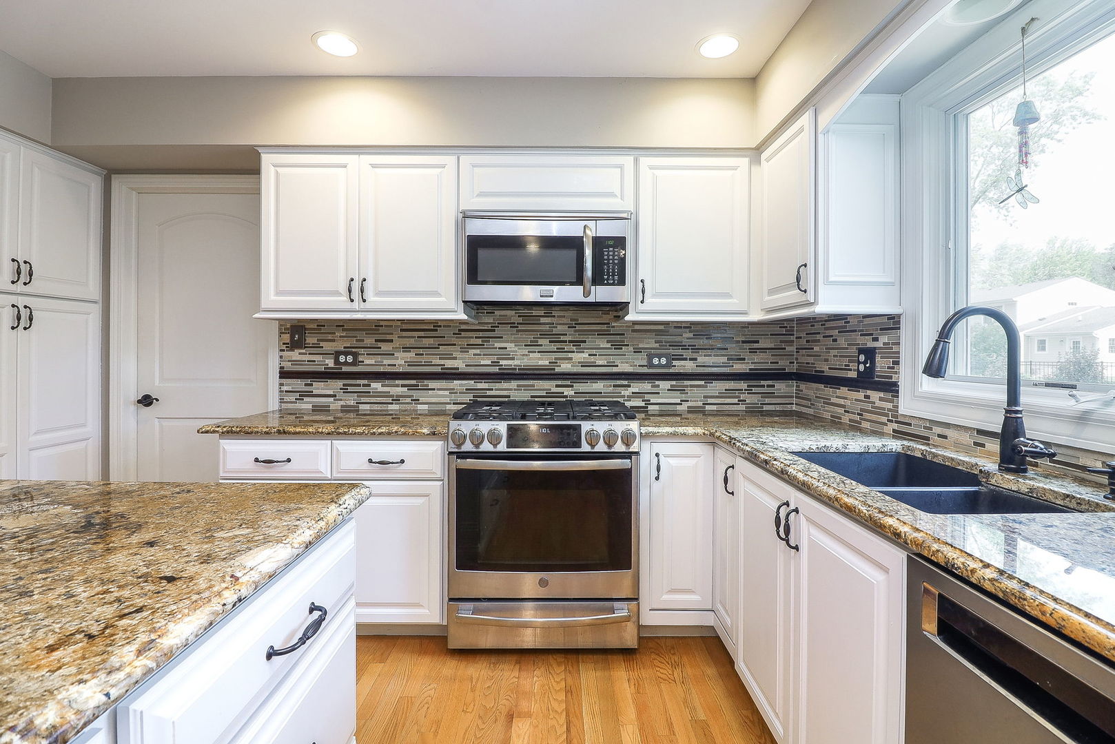 1549 Preston Road Naperville, IL 60563 - Photo 10 of 35 Gallery Image 10