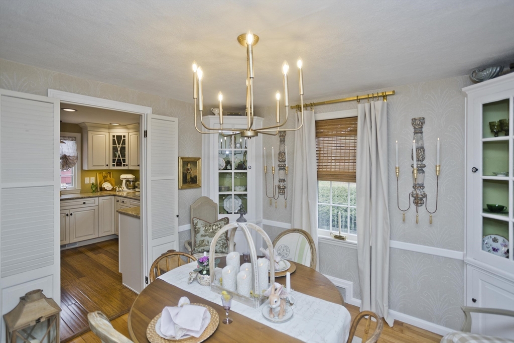 27 George Street Holyoke, MA 01040 - Photo 17 of 41 Gallery Image 17