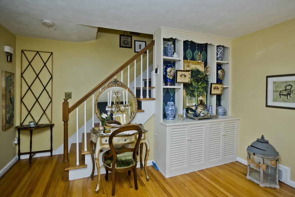 27 George Street Holyoke, MA 01040 - Photo 26 of 41 Gallery Image 26