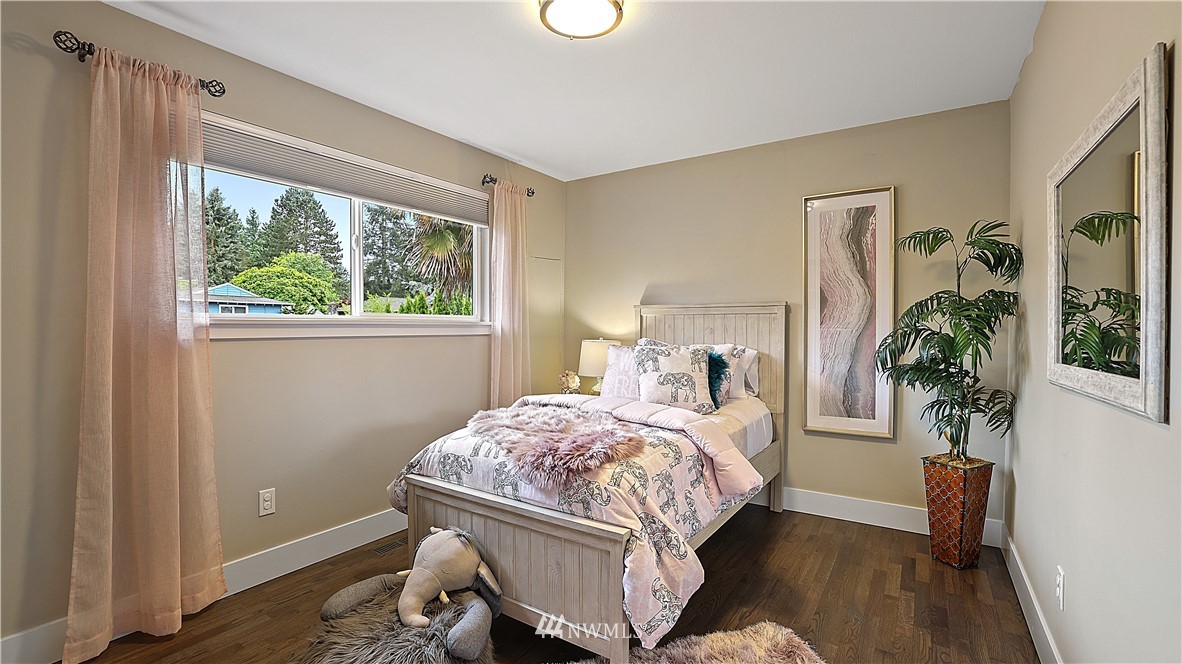 10708 Northeast 197th Street Bothell, WA 98011 - Photo 13 of 28 Gallery Image 13
