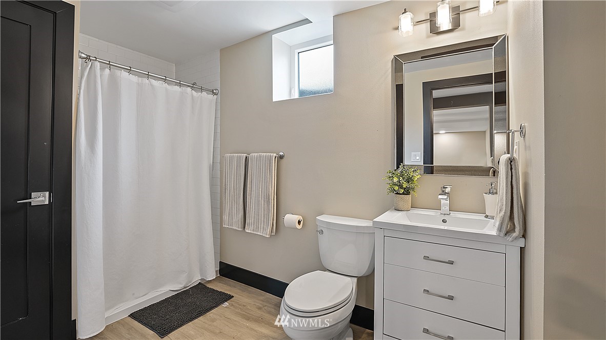 10708 Northeast 197th Street Bothell, WA 98011 - Photo 23 of 28 Gallery Image 23