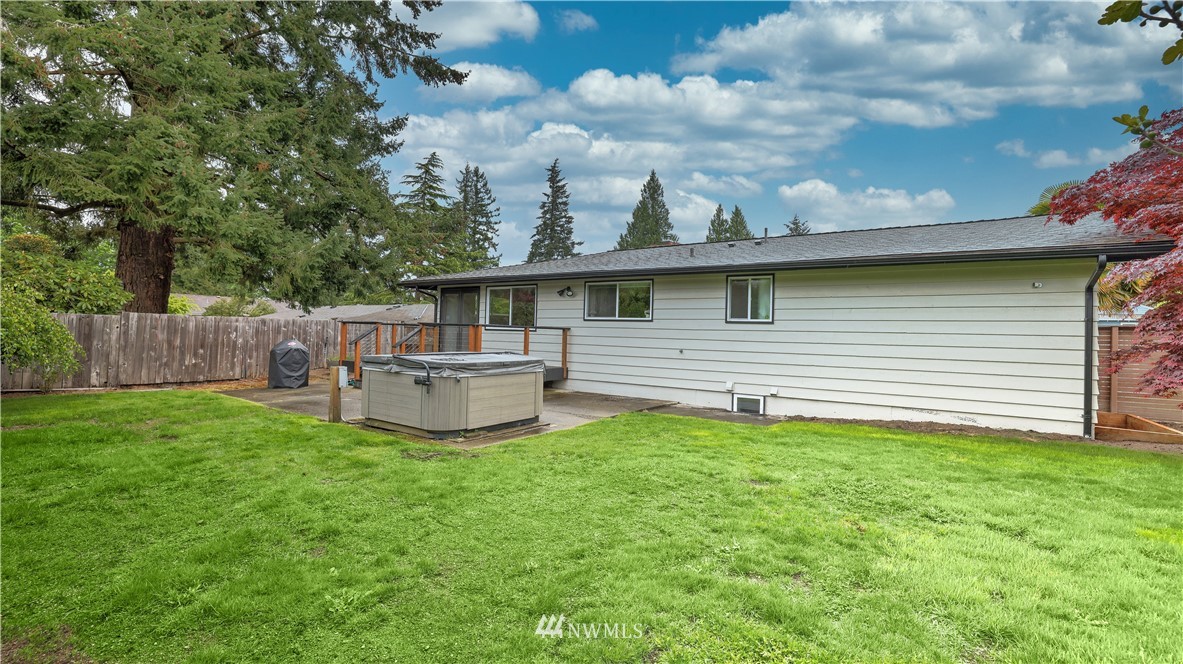10708 Northeast 197th Street Bothell, WA 98011 - Photo 27 of 28 Gallery Image 27