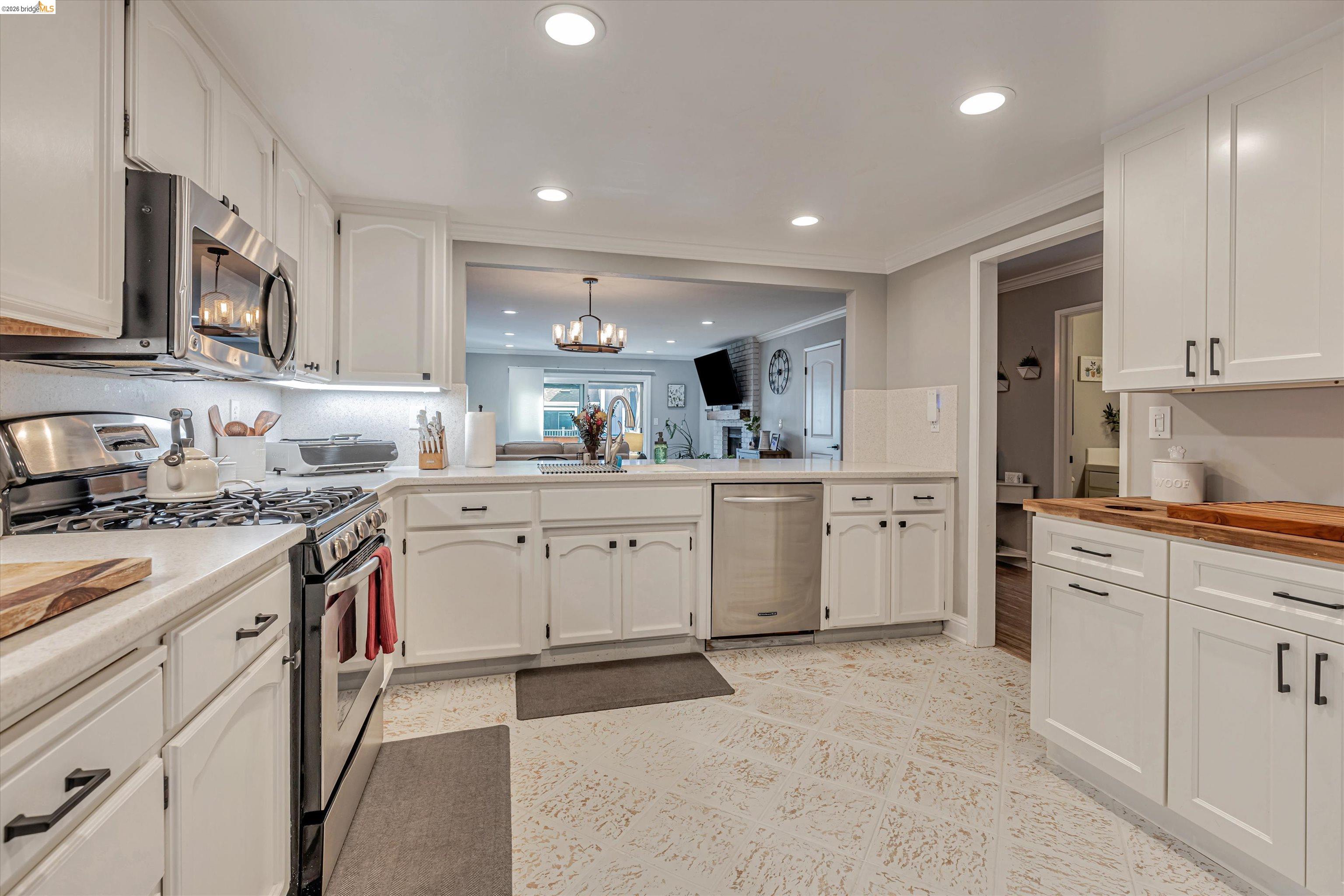 2025 Sand Point Road Discovery Bay, CA 94505 - Photo 11 of 38 Gallery Image 11