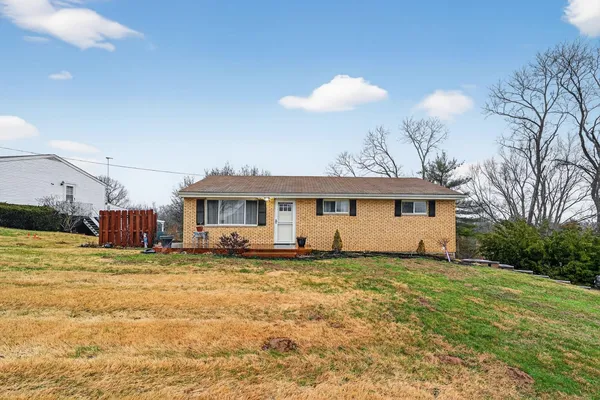 $208,000 | 5222 Dutch Hollow Road, Aurora, IN 47001