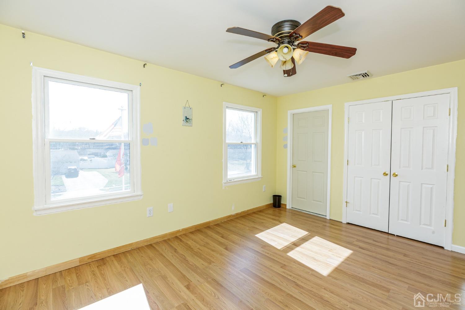33 Constable Road Kendall Park, NJ 08824 - Photo 21 of 38 Gallery Image 21
