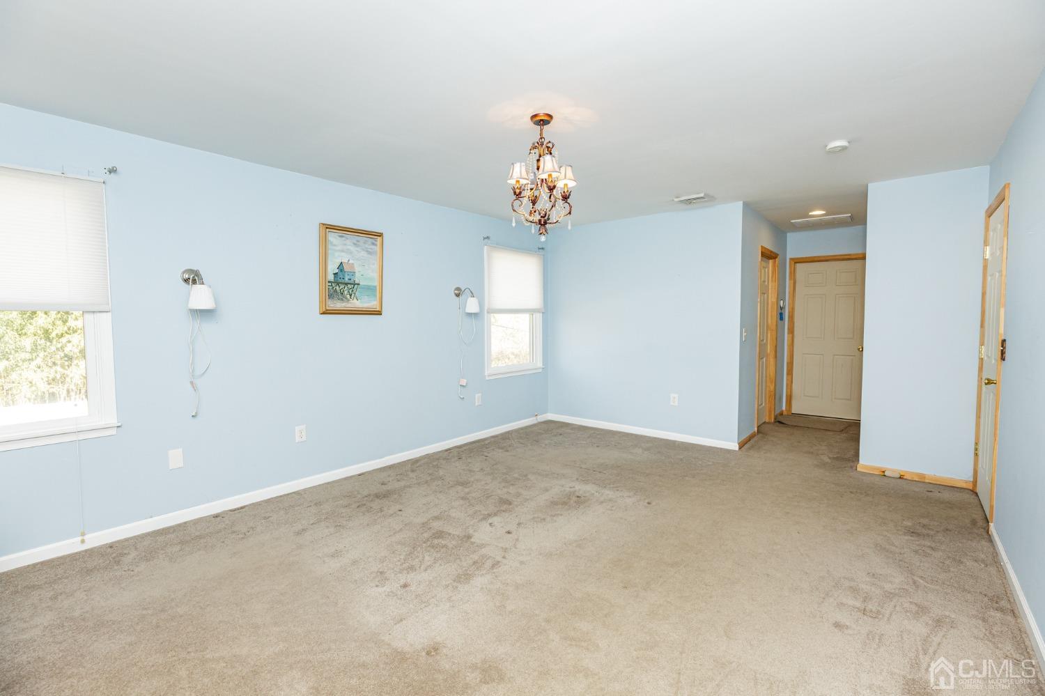33 Constable Road Kendall Park, NJ 08824 - Photo 28 of 38 Gallery Image 28