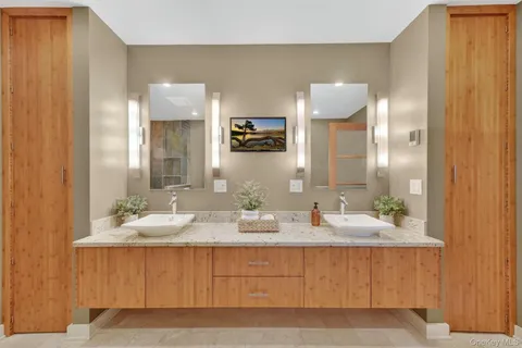 $929,000 | 37 Glengary Lane, Croton-on-Hudson, NY 10520