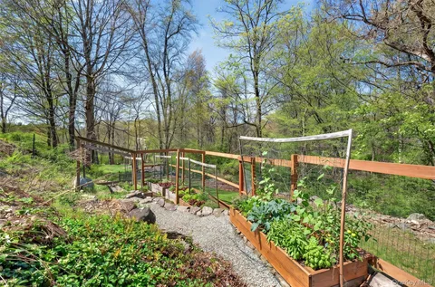 $929,000 | 37 Glengary Lane, Croton-on-Hudson, NY 10520