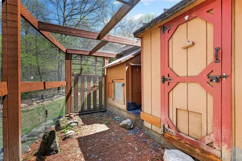 $929,000 | 37 Glengary Lane, Croton-on-Hudson, NY 10520