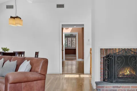 $929,000 | 37 Glengary Lane, Croton-on-Hudson, NY 10520