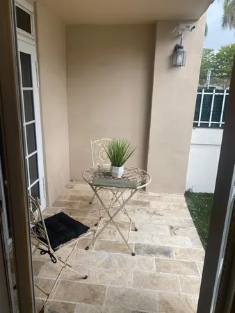 $340,000 | 1280 South Alhambra Circle, Unit 1105, Coral Gables, FL 33146