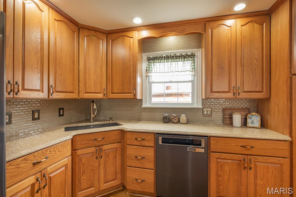 324 Old Bethalto Road Bethalto, IL 62010 - Photo 34 of 59 Gallery Image 34