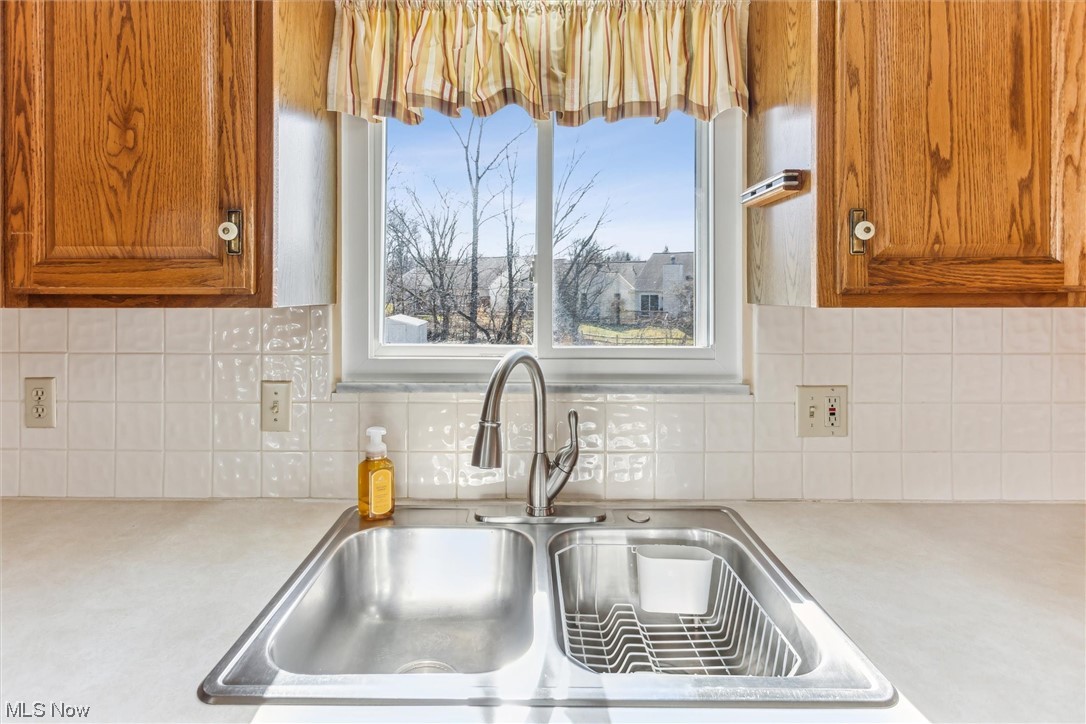 16319 Whitney Road Strongsville, OH 44136 - Photo 6 of 35 Gallery Image 6
