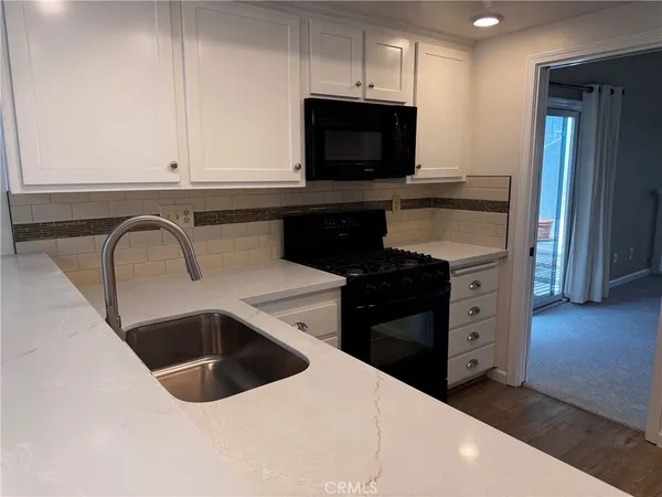 $1,125,000 | 21183 Vía Este, Yorba Linda, CA 92887