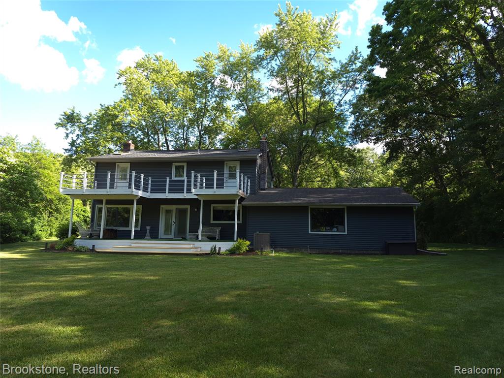 4890 Whipple Lake Road Clarkston, MI 48348 - Photo 5 of 40