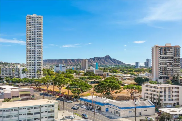 $1,975 | 1025 Kalo Place, Unit 1204, Honolulu, HI 96826