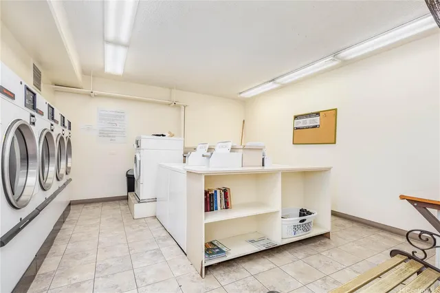 $1,975 | 1025 Kalo Place, Unit 1204, Honolulu, HI 96826