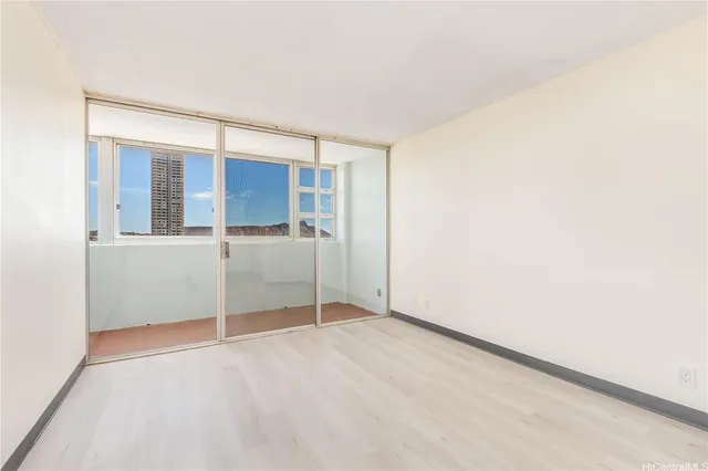 $1,975 | 1025 Kalo Place, Unit 1204, Honolulu, HI 96826
