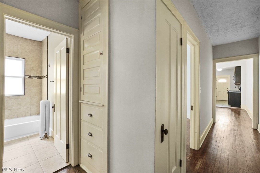 2116 Surrey Road, Unit 3 Cleveland, OH 44106 - Photo 13 of 38 Gallery Image 13
