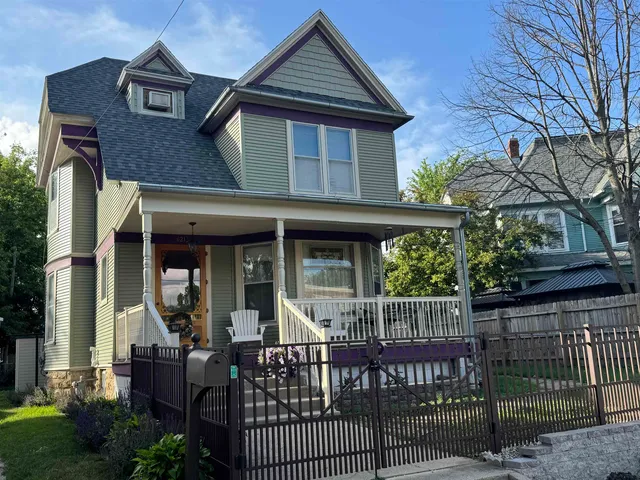 $264,900 | 621 Prospect Avenue, Janesville, WI 53545