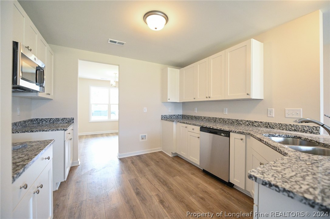 1732 Ragsdale Road Hope Mills, NC 28348 - Photo 13 of 32 Gallery Image 13