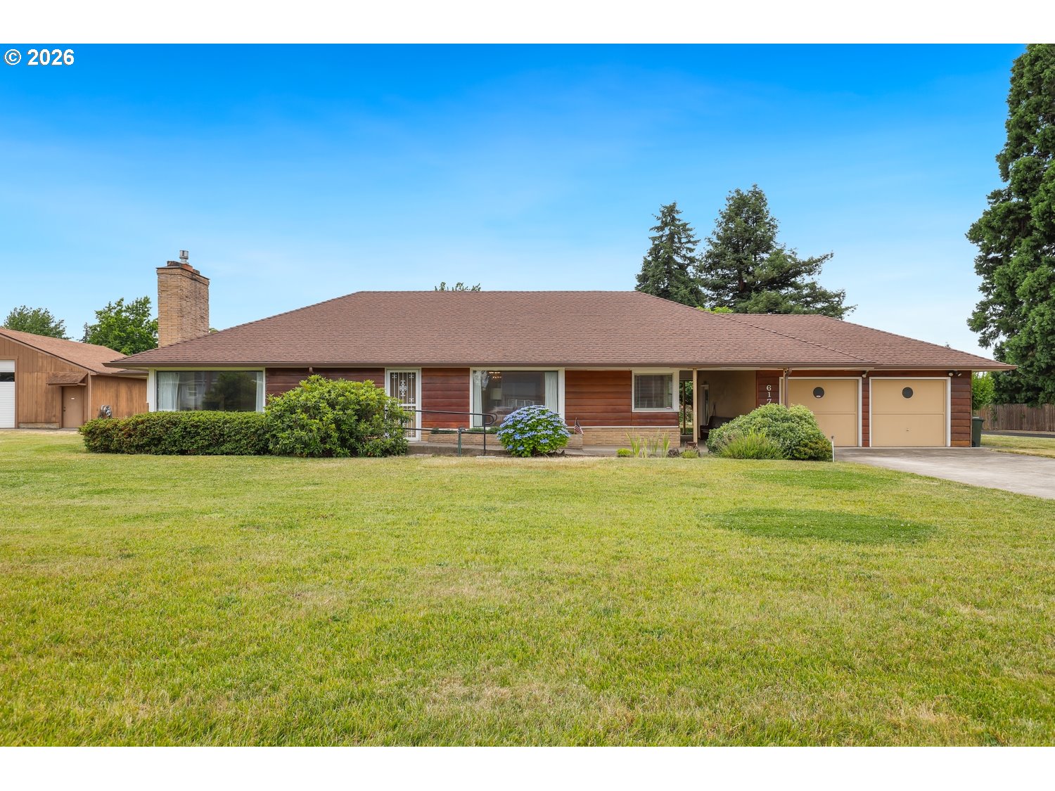 617 North Knights Bridge Road Canby, OR 97013 - Photo 1 of 28