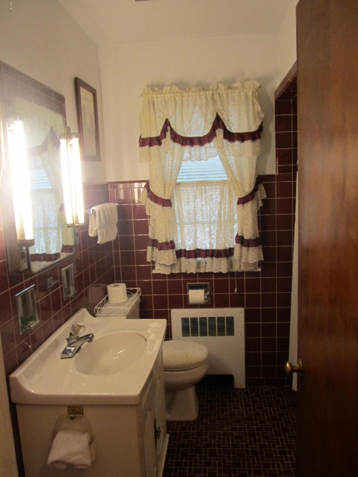 1287 Seneca Road Benton Harbor, MI 49022 - Photo 17 of 19 seneca4