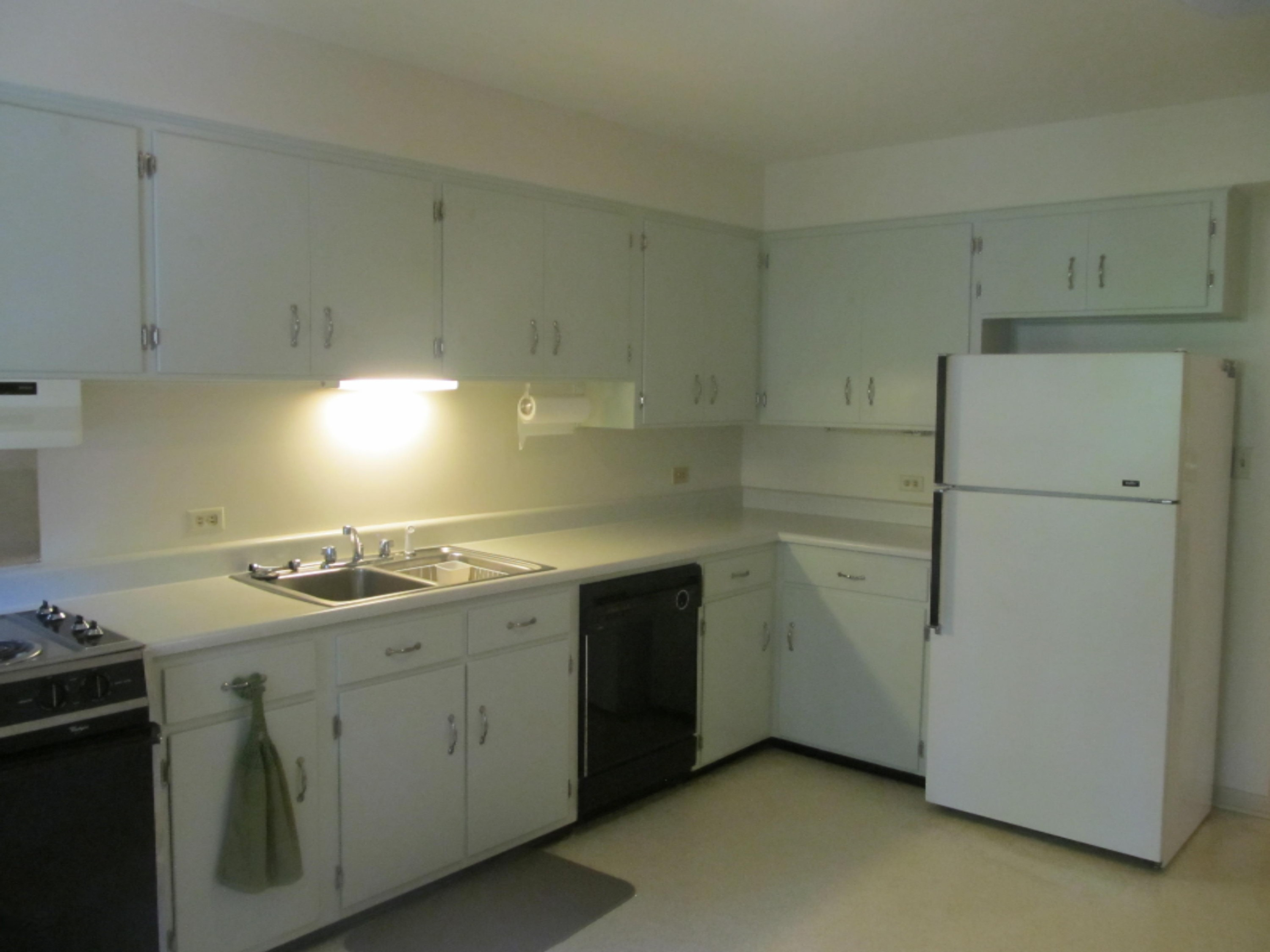 1287 Seneca Road Benton Harbor, MI 49022 - Photo 8 of 19 seneca5
